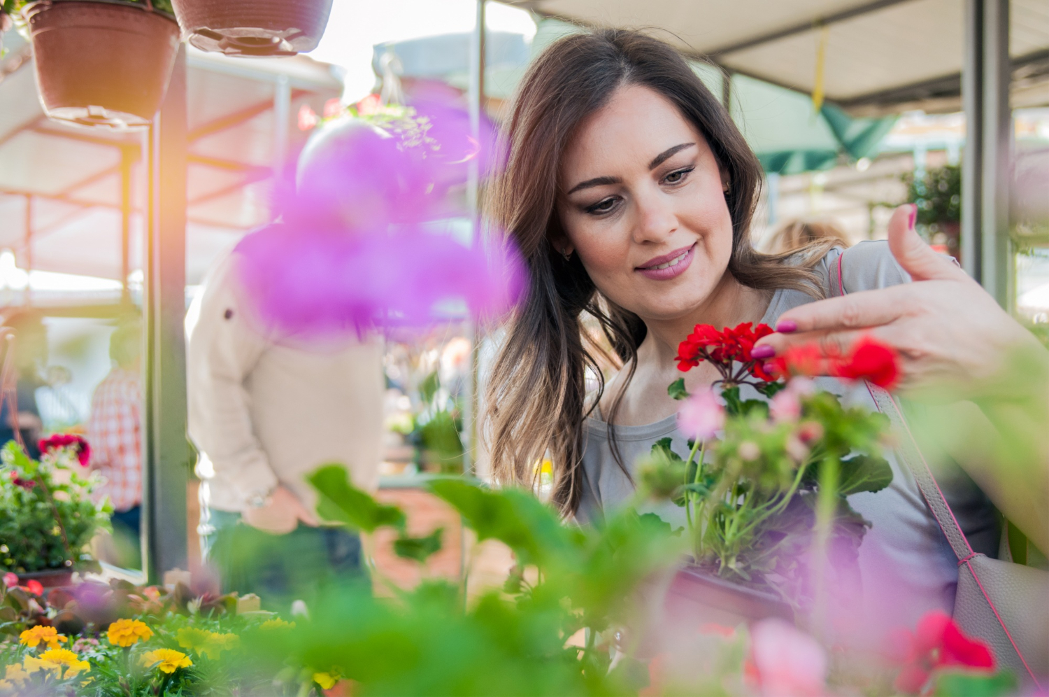 Decoração com Flores: Criando Espaços Mais Alegres e Saudáveis em Casa